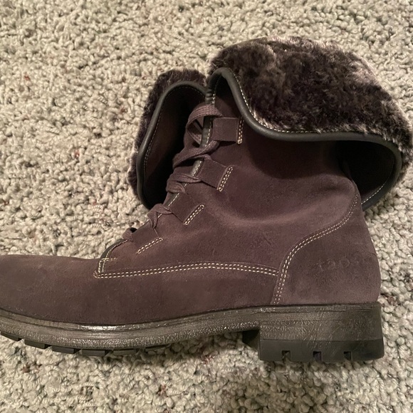 Taos lace suede leather boot, with fur. - Picture 3 of 6